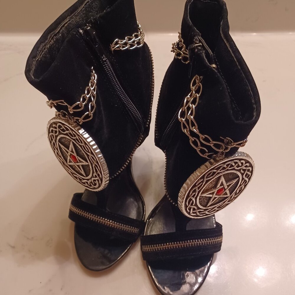 SEXY HALLOWEEN VAMPIRE WITCH SHOES SIZE 7